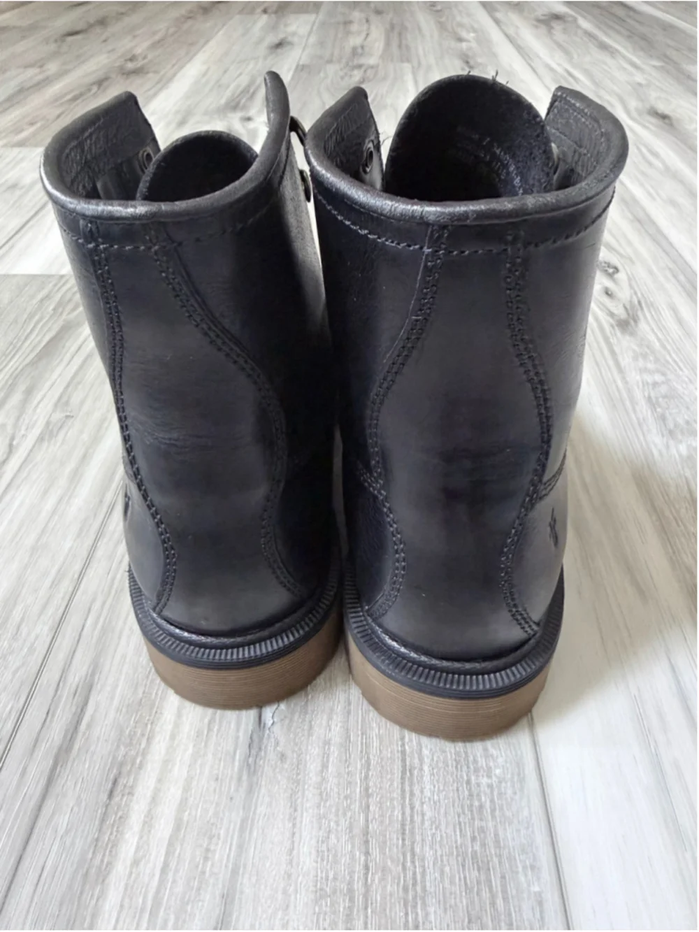 Frye Men’s Black Leather Moc Toe Lace Up Boots Size 7 Lug Sole